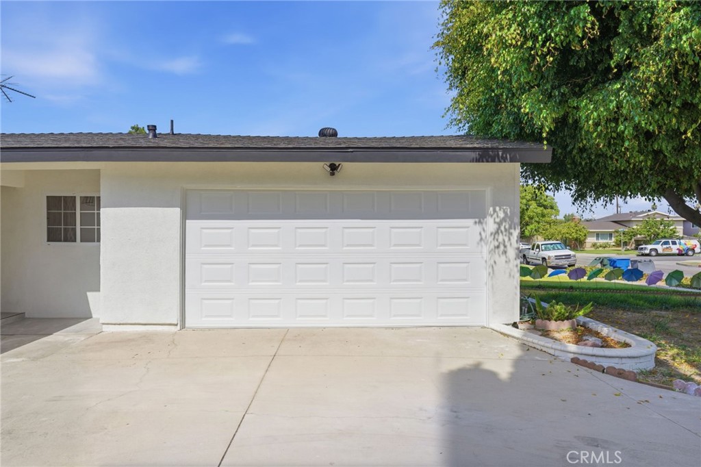 1430 Hillandale