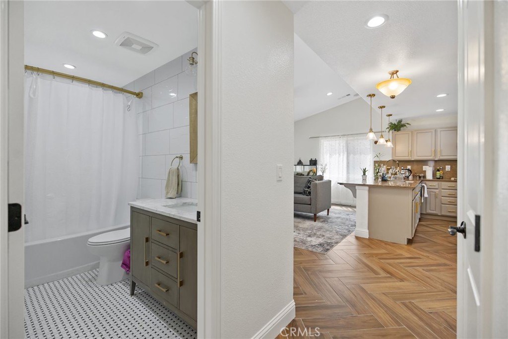 444 N Amador