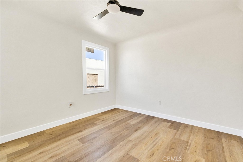 124 W Fredricks