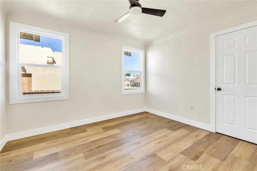 124 W Fredricks