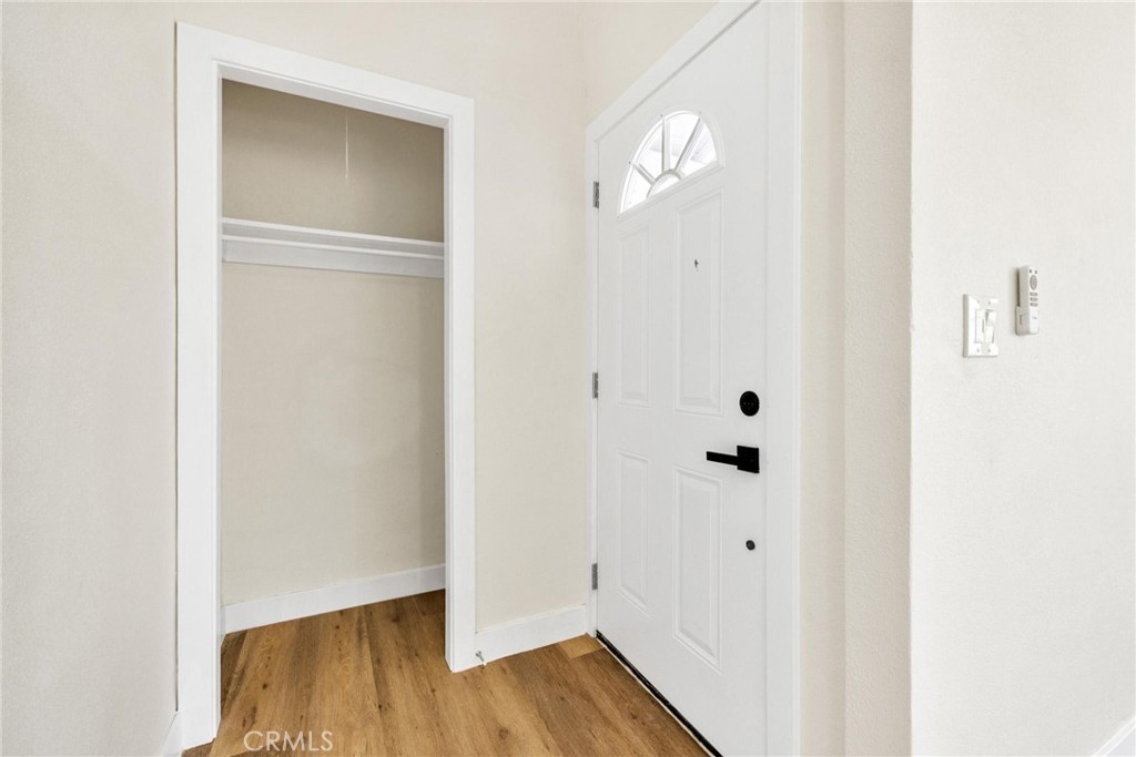 124 W Fredricks