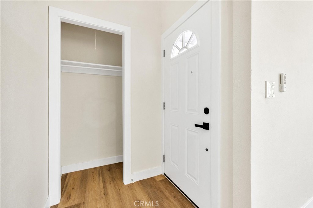 124 W Fredricks