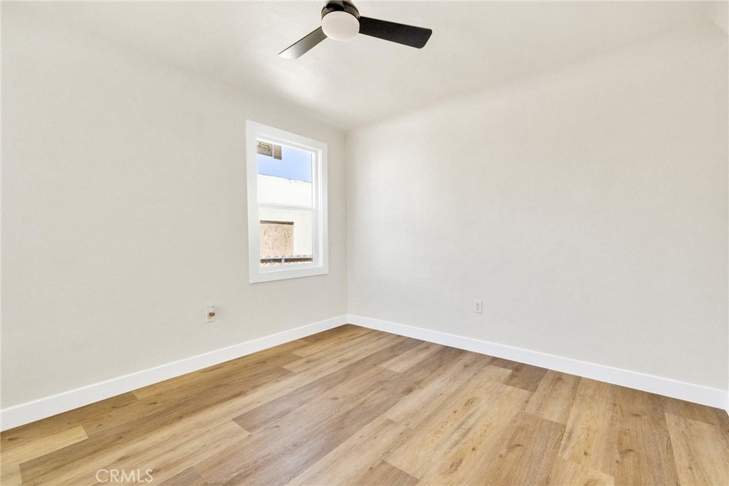 124 W Fredricks