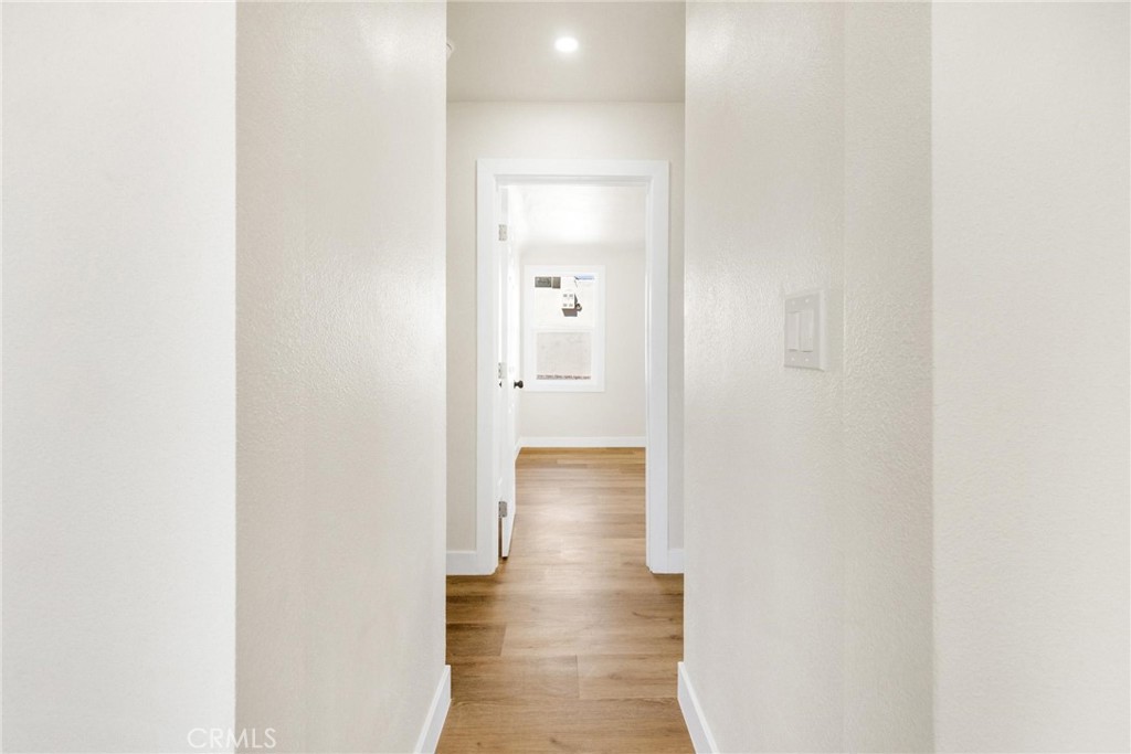 124 W Fredricks