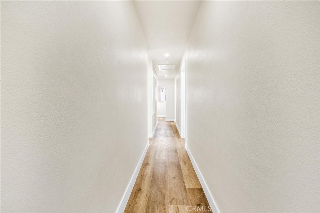 124 W Fredricks