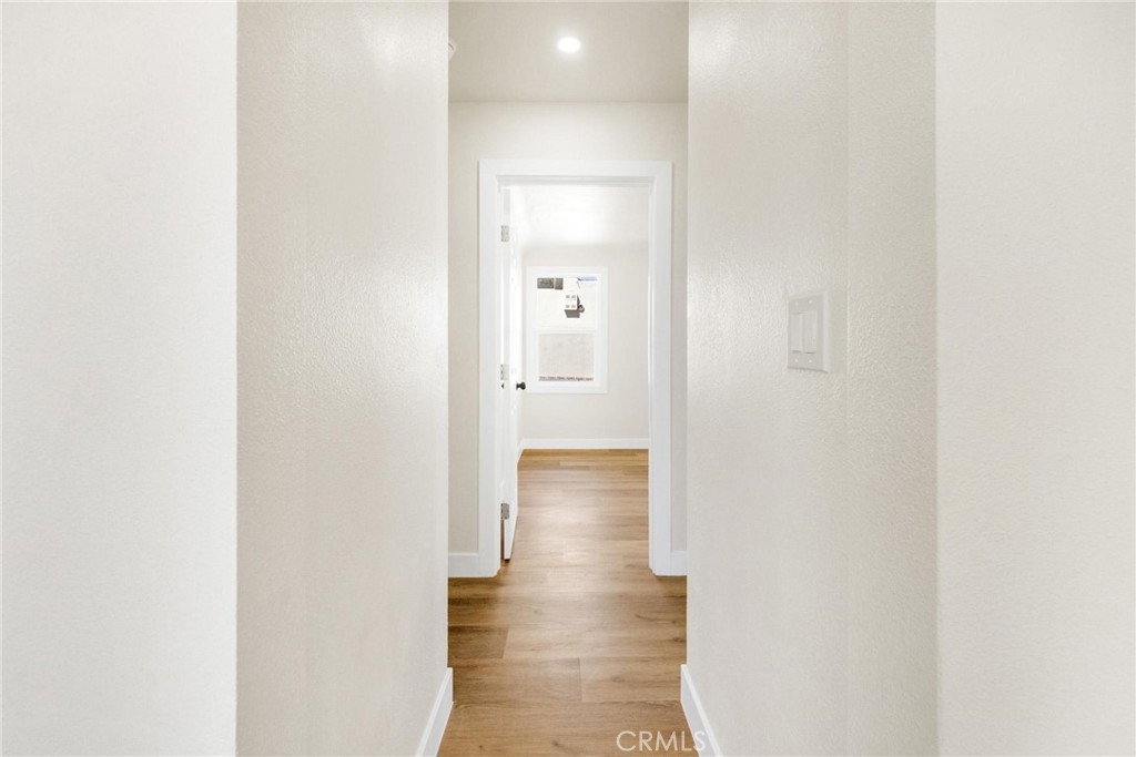 124 W Fredricks