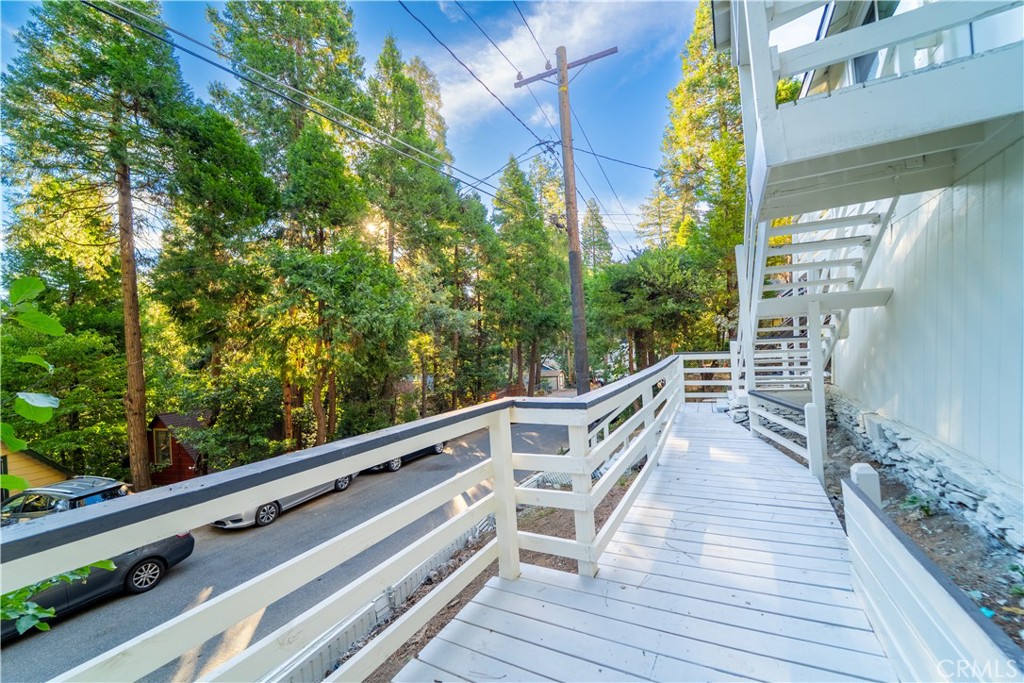 744 Woodland