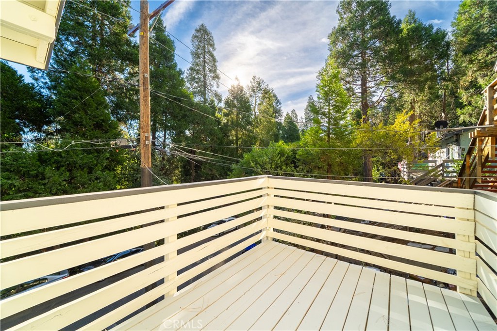 744 Woodland