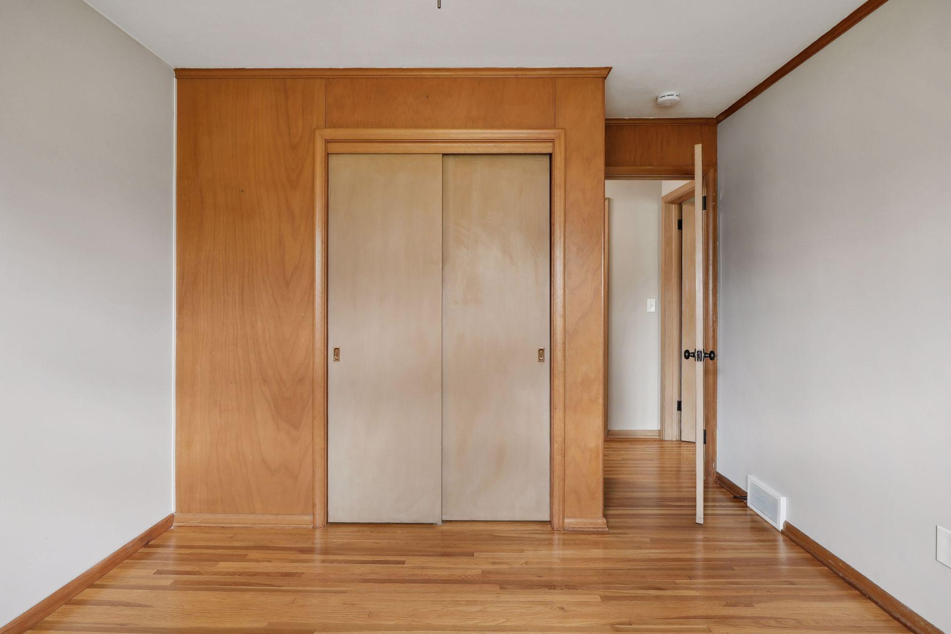 660 E 100th Street