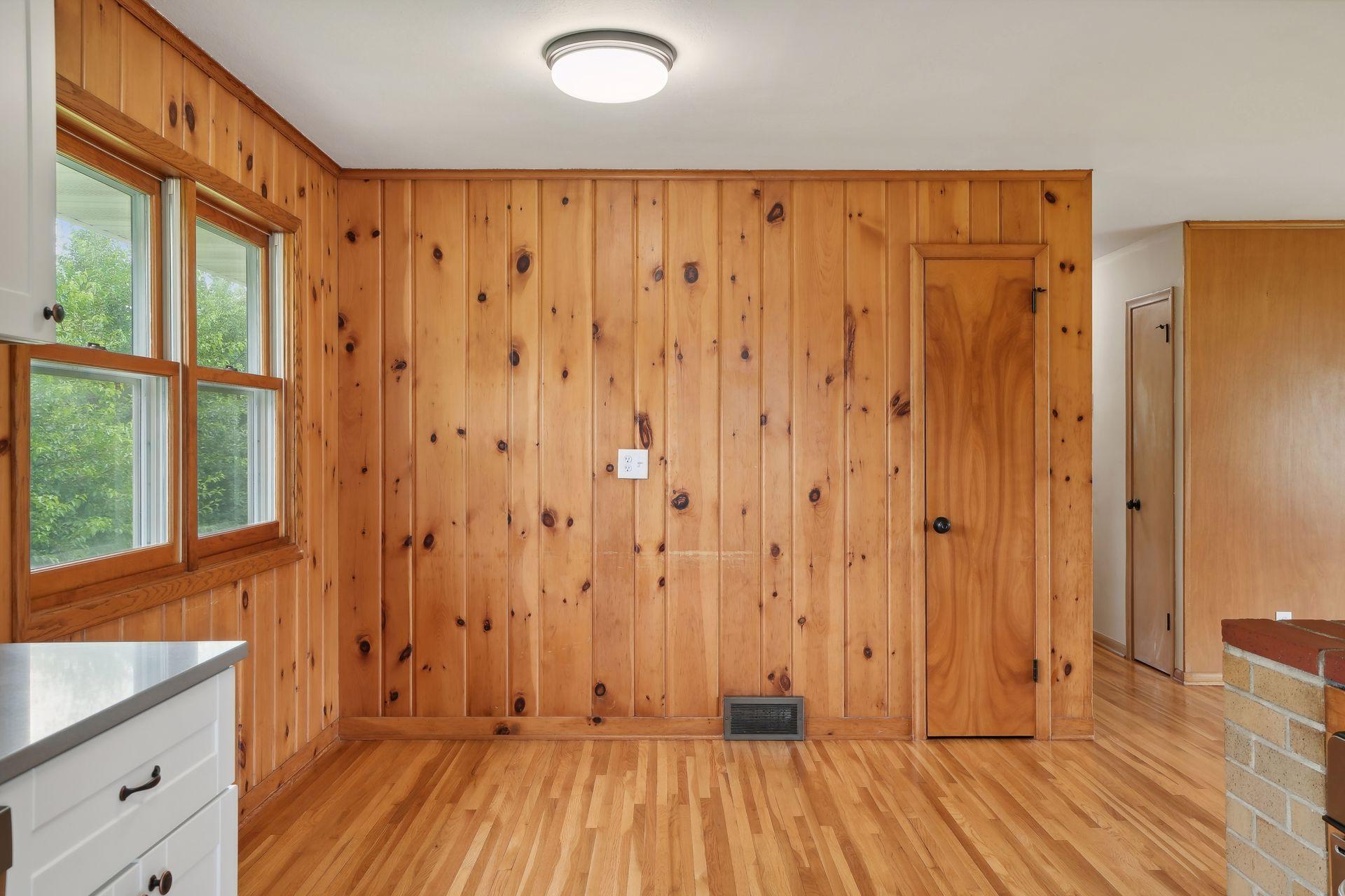 660 E 100th Street