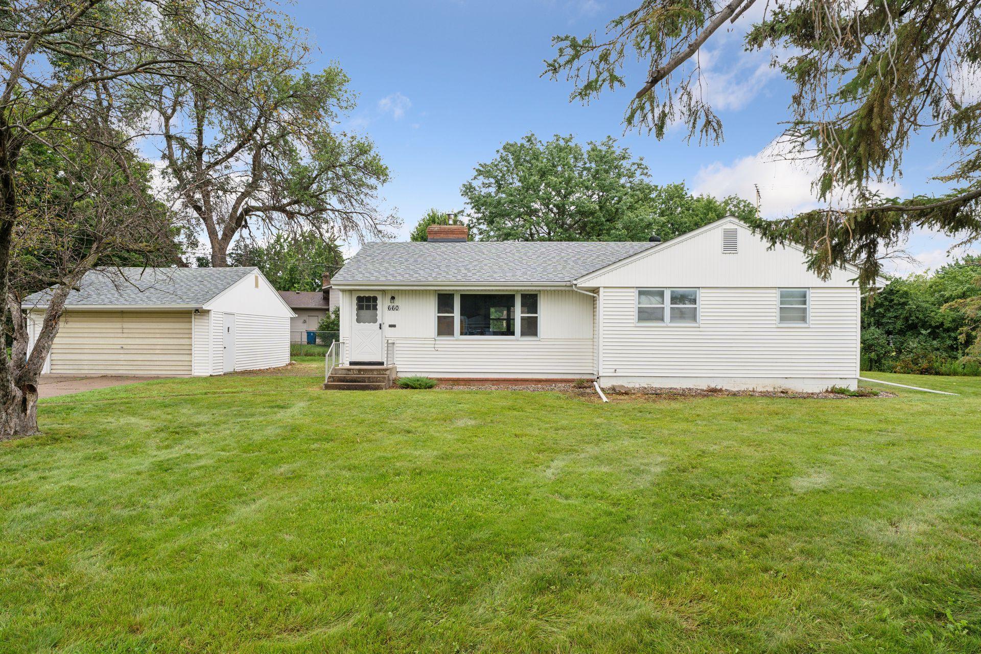 660 E 100th Street