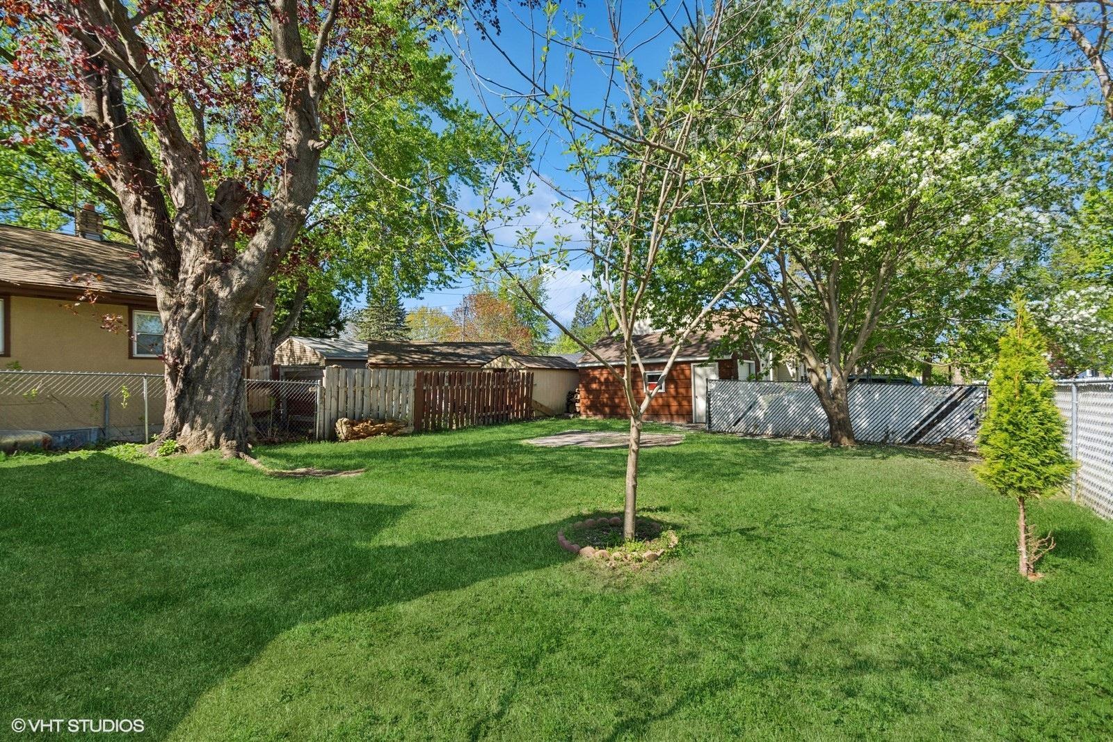1960 Cottage Avenue E