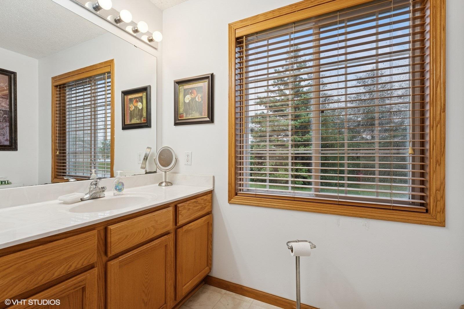10101 Karston Cove NE