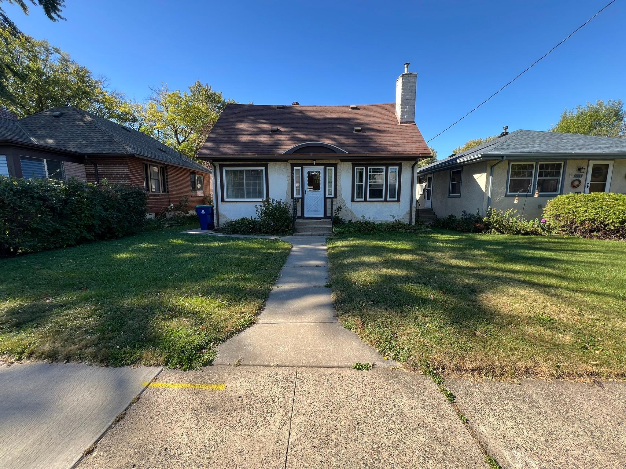 3934 Van Buren Street NE