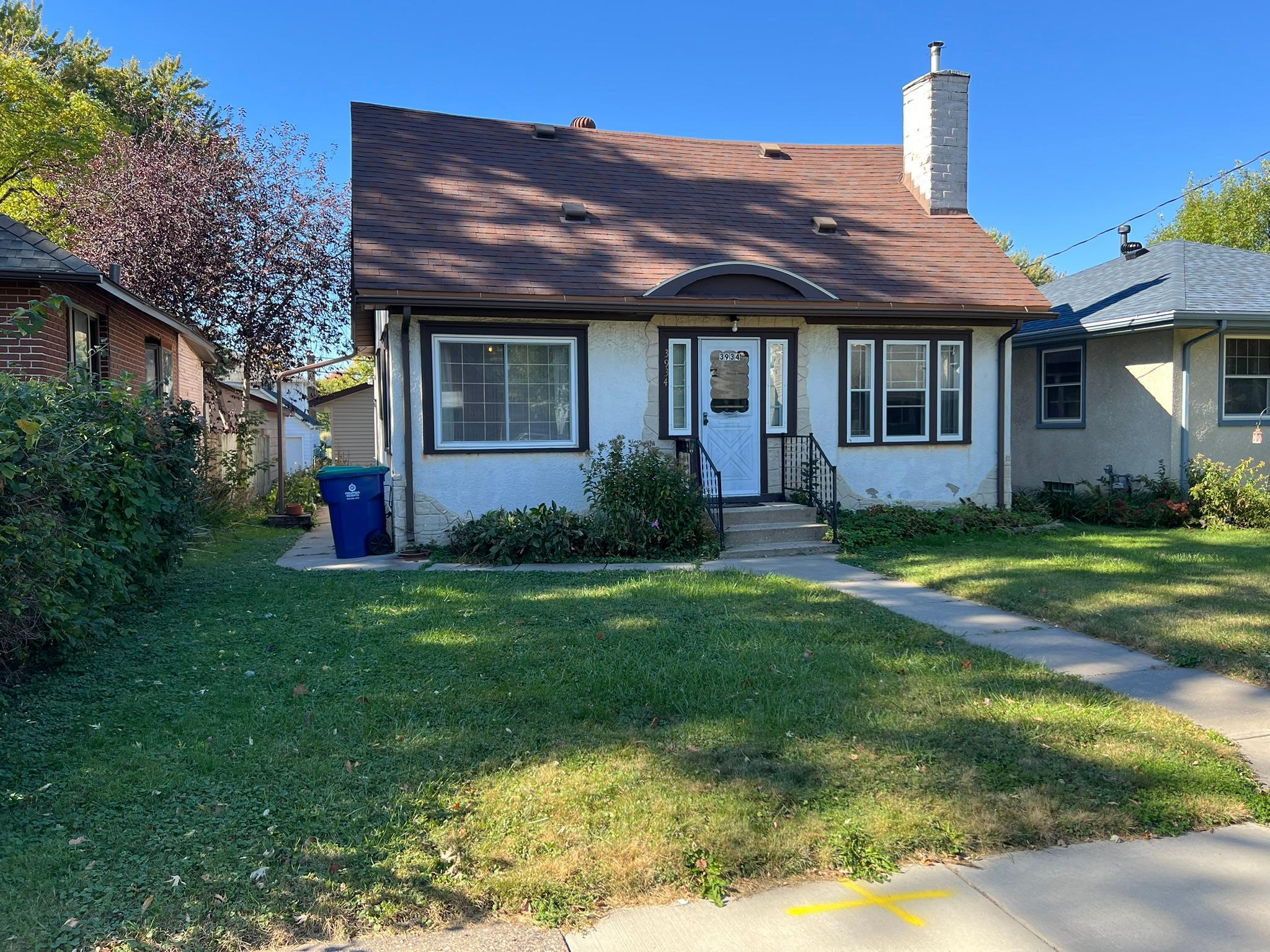 3934 Van Buren Street NE