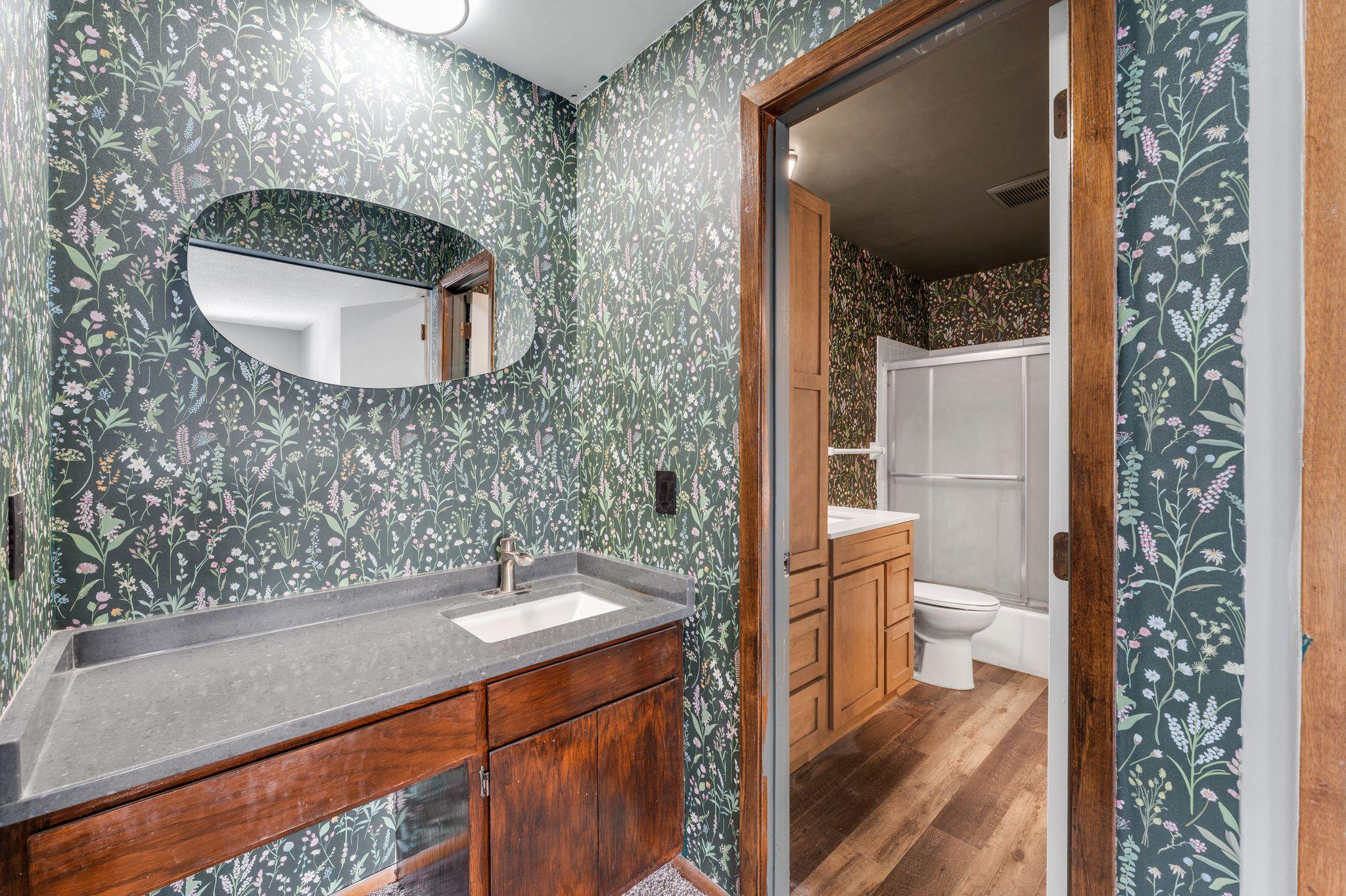4208 W 124th Street