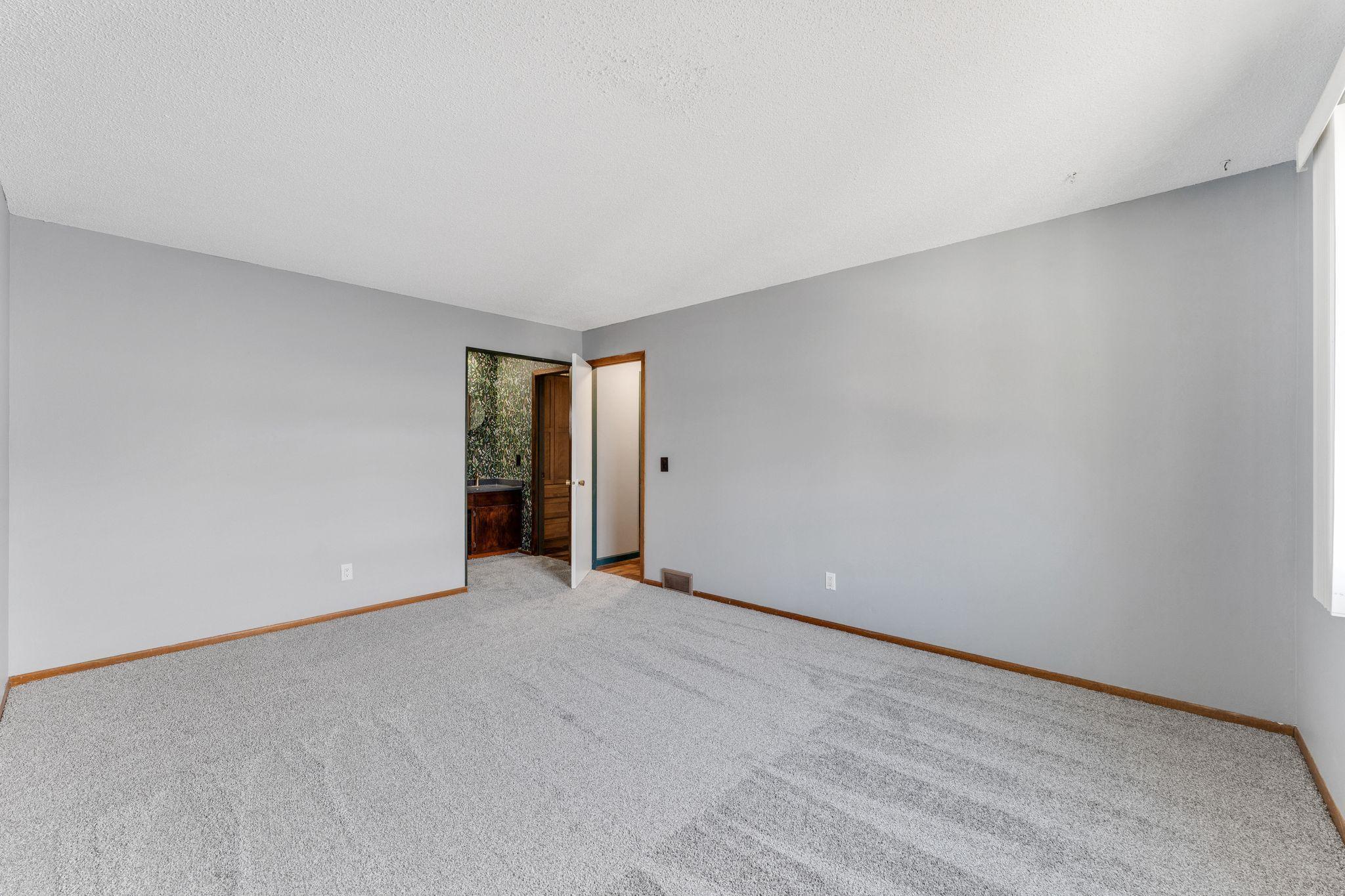 4208 W 124th Street