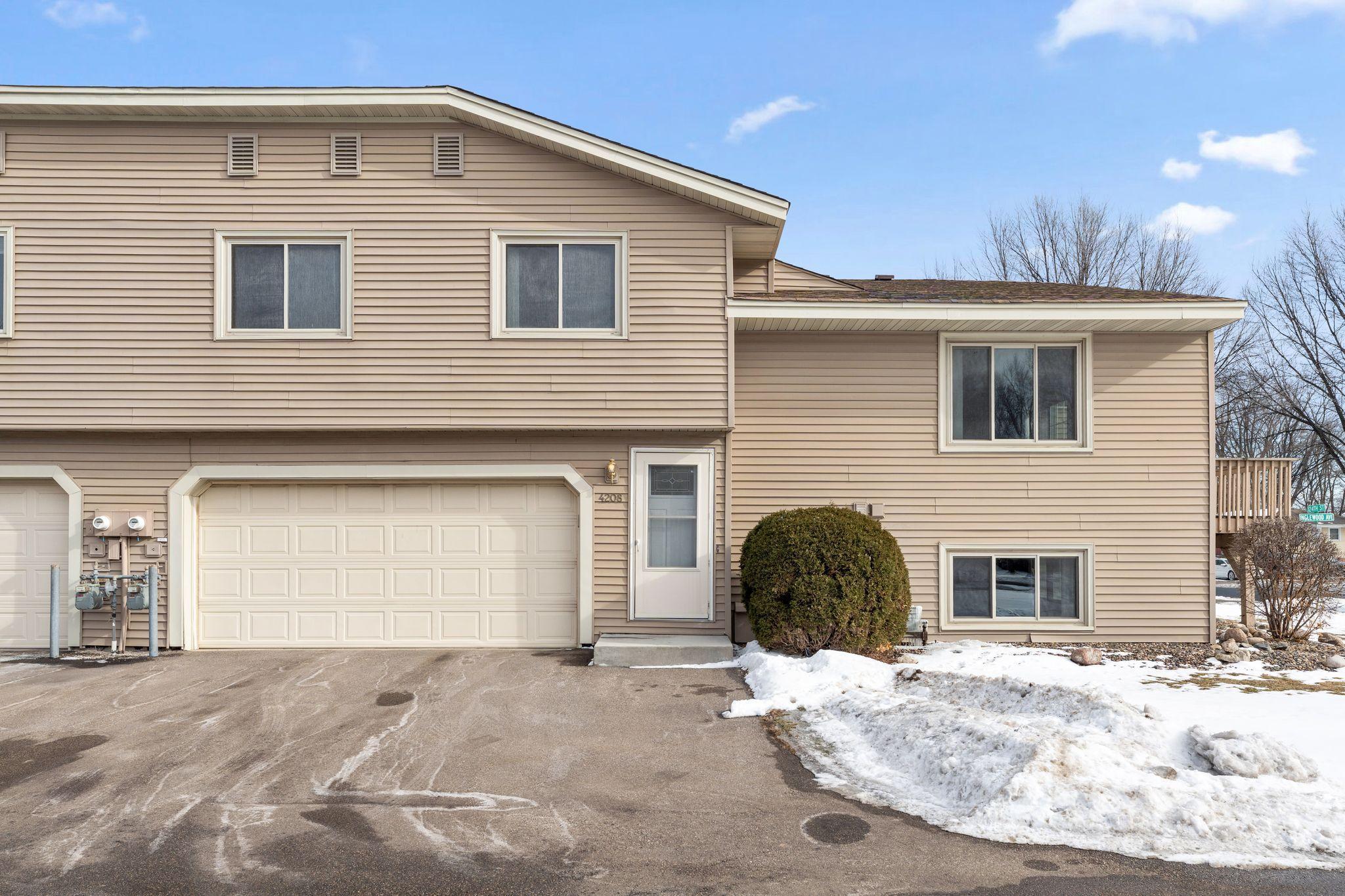 4208 W 124th Street