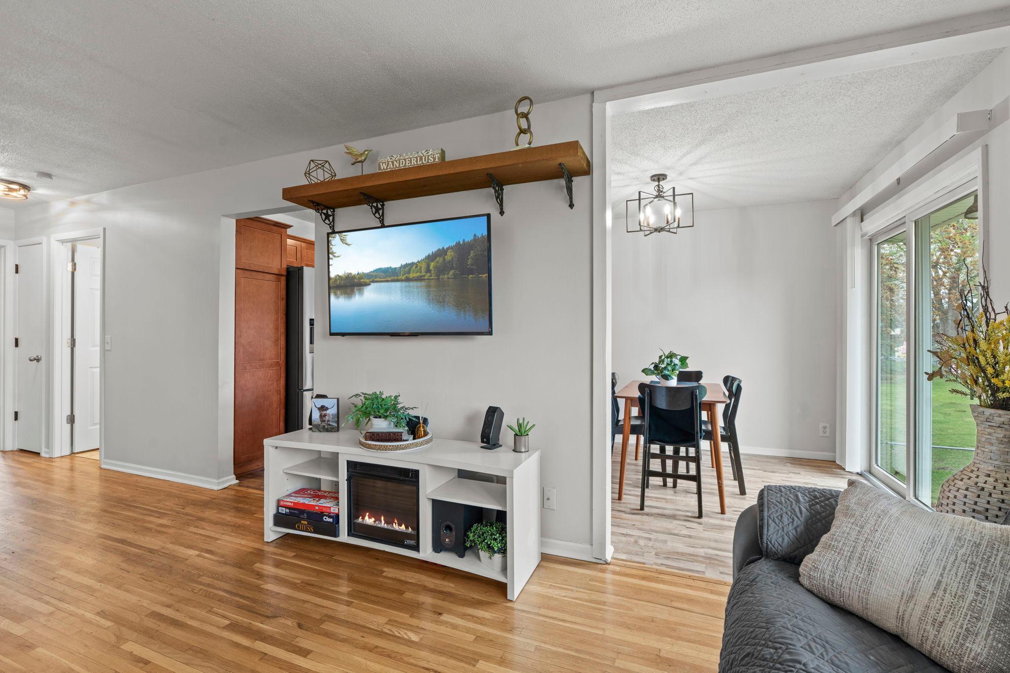 1047 Lowell Drive