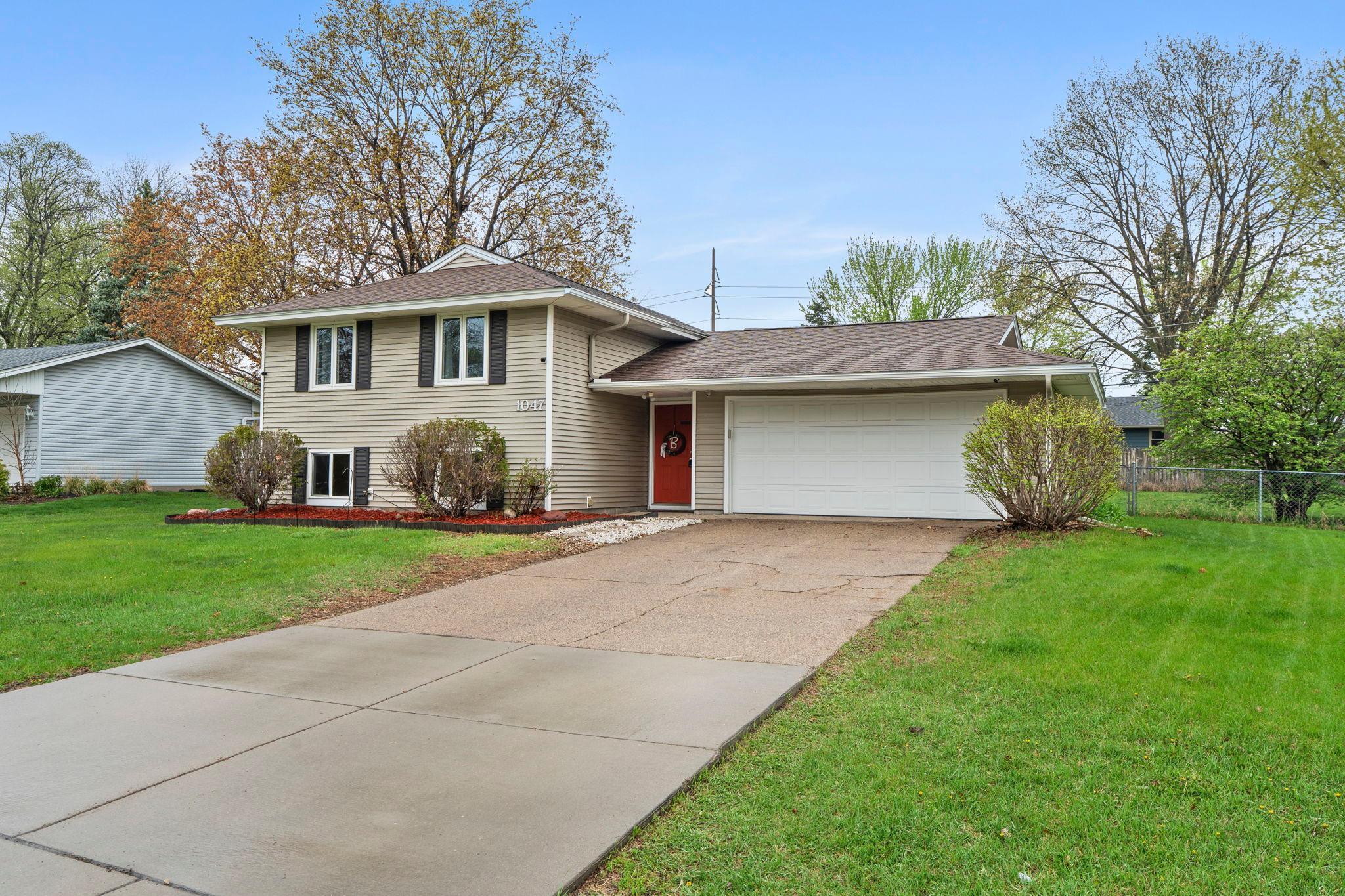 1047 Lowell Drive