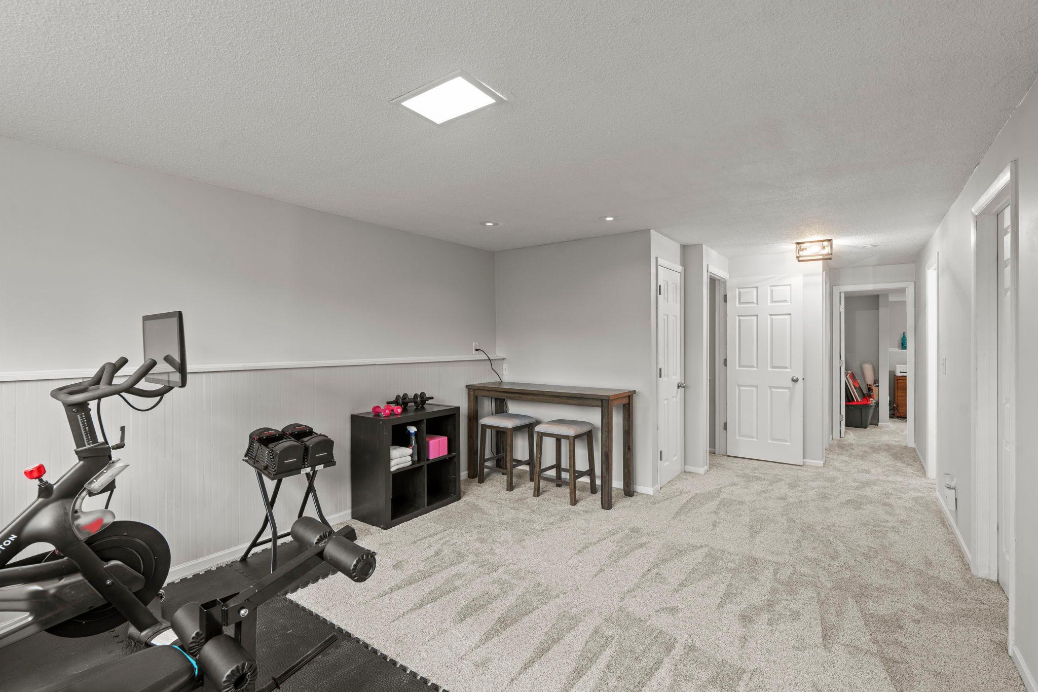 1047 Lowell Drive
