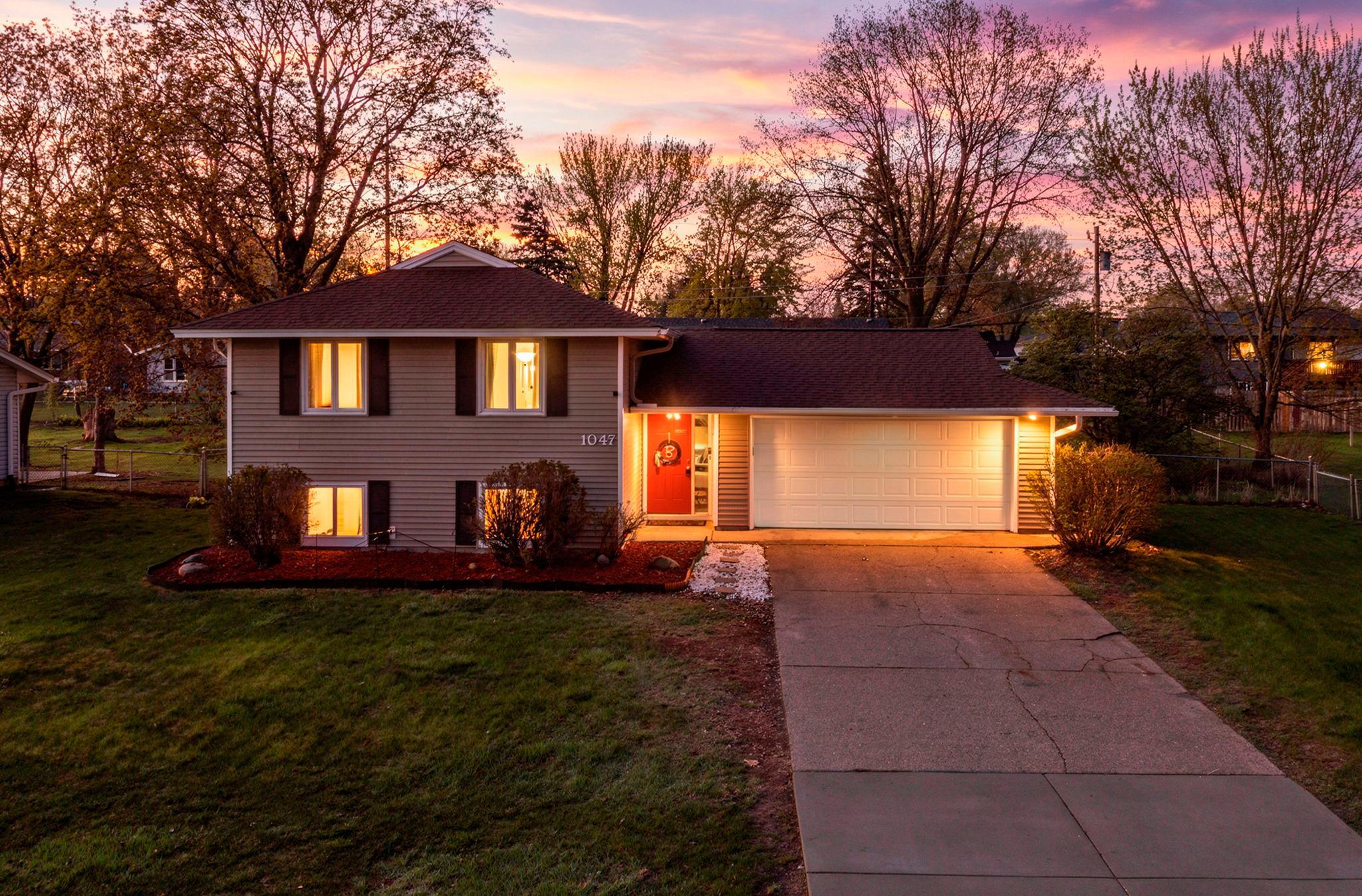1047 Lowell Drive