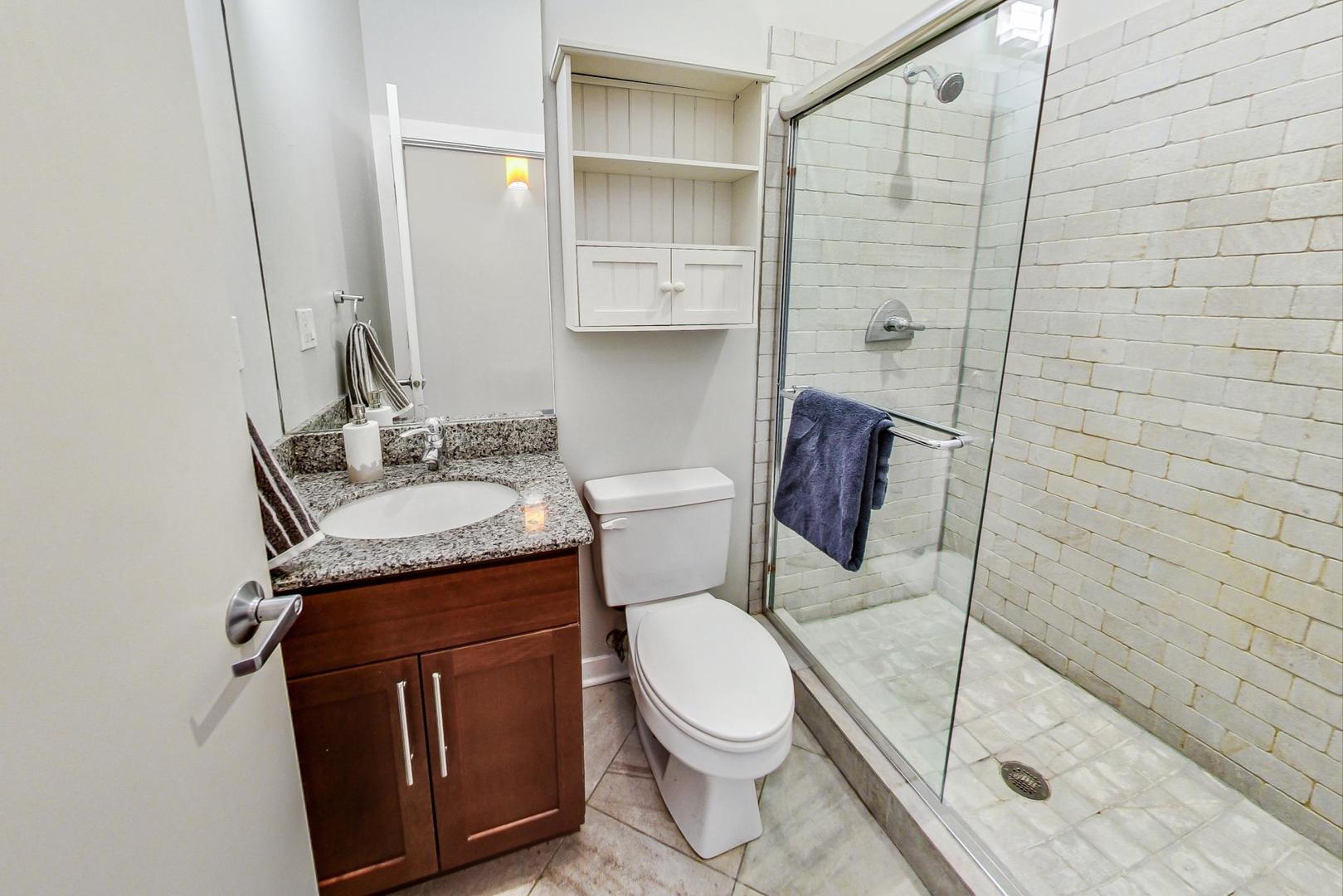 2308 W Wabansia Avenue Unit: 3E