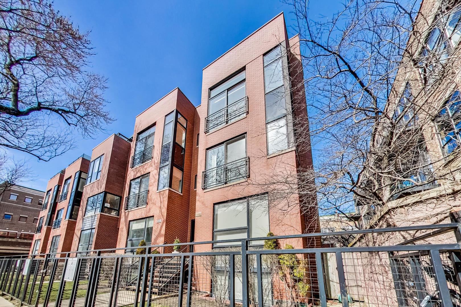 2308 W Wabansia Avenue Unit: 3E