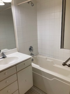 6 E Monroe Street Unit: 1404