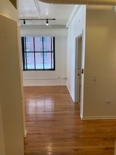 6 E Monroe Street Unit: 1404