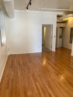 6 E Monroe Street Unit: 1404