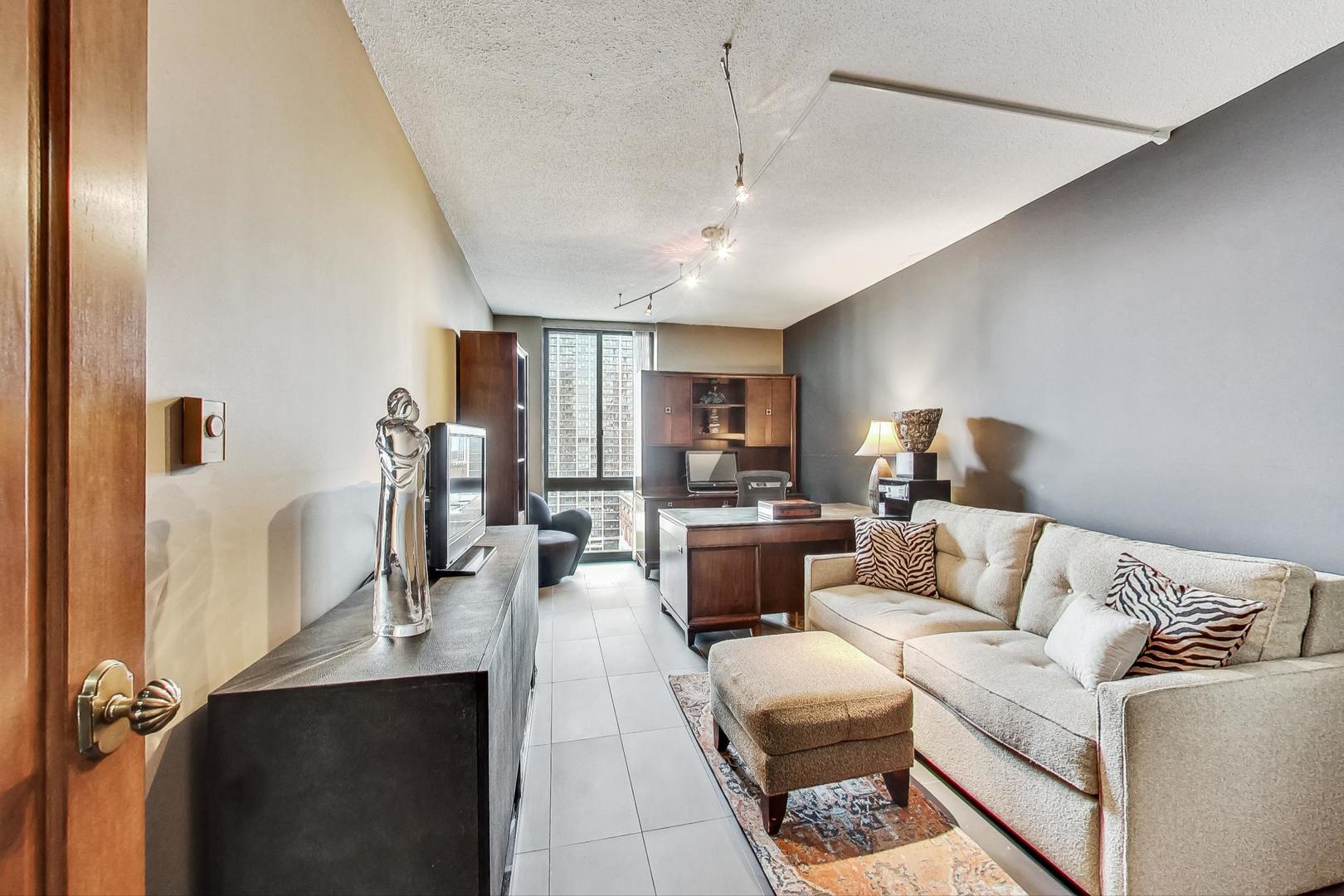 1530 N Dearborn Parkway Unit: 12S