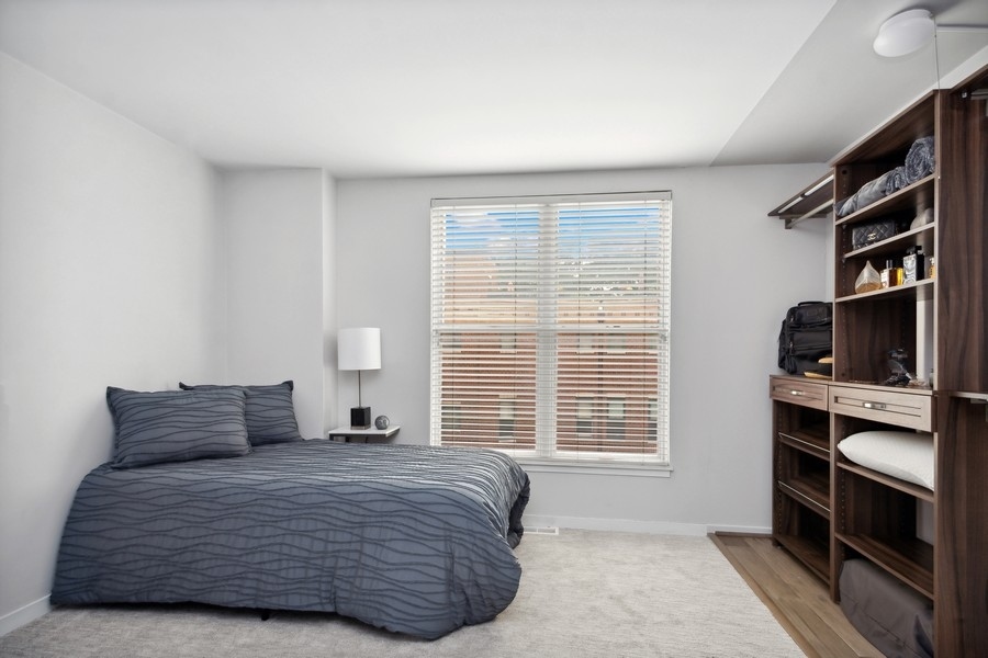 1610 N Mohawk Street Unit: D