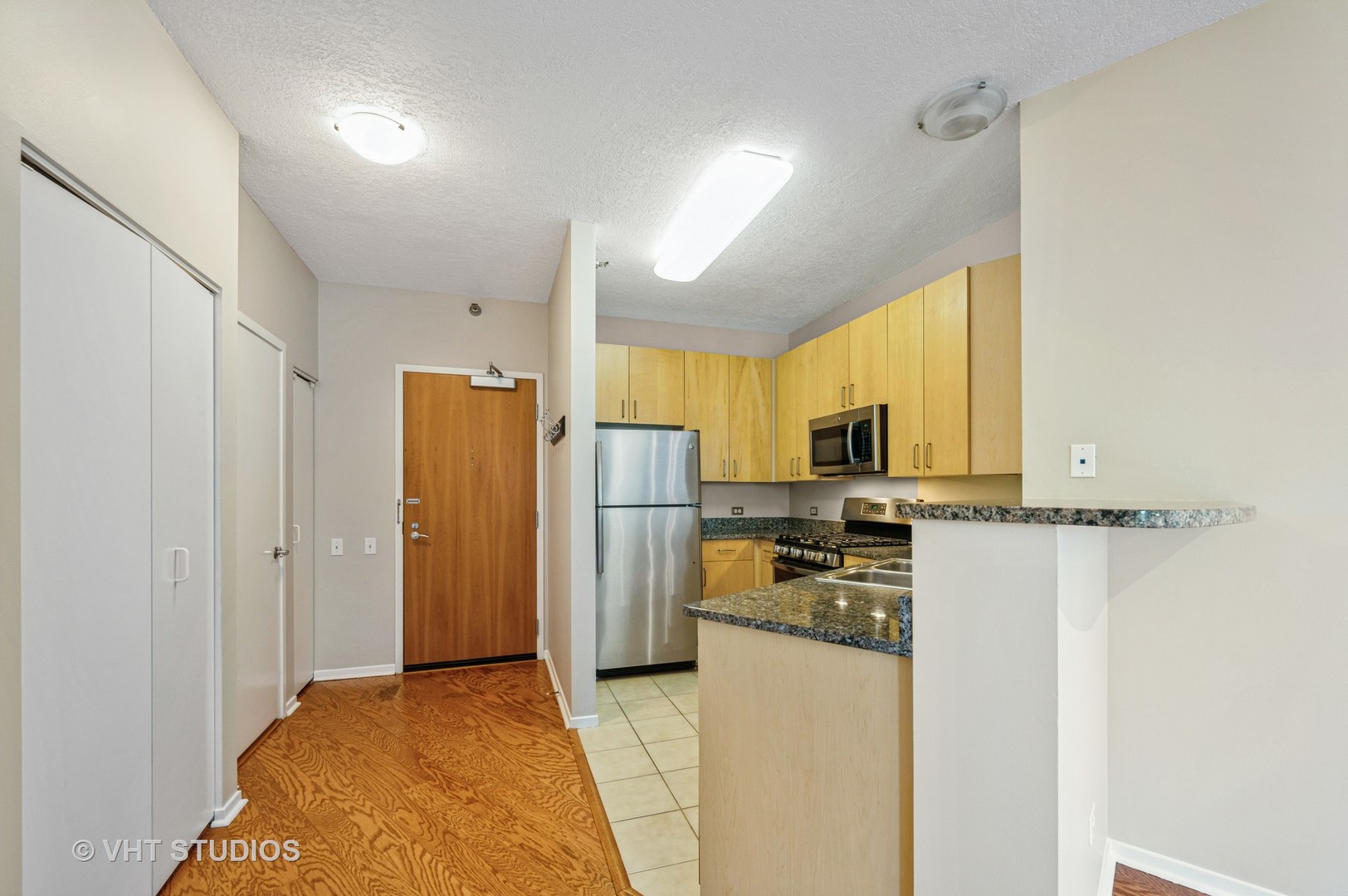 600 N Kingsbury Street Unit: 1614