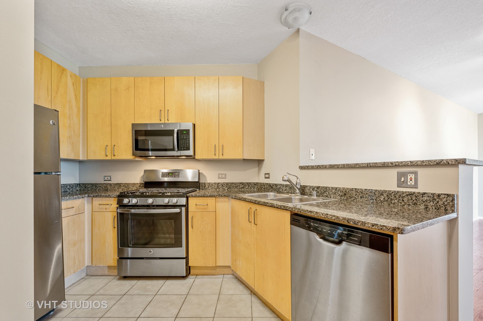 600 N Kingsbury Street Unit: 1614