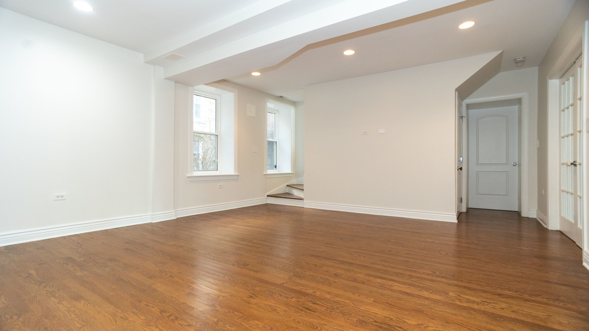 7029 N GREENVIEW Avenue Unit: 1S