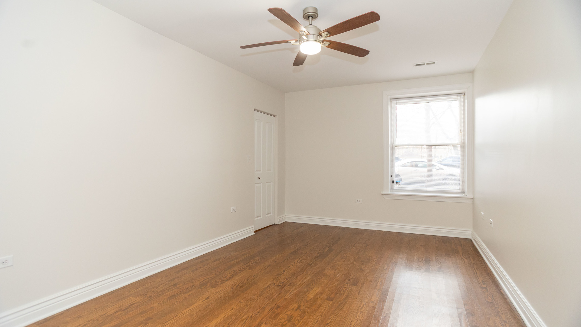 7029 N GREENVIEW Avenue Unit: 1S