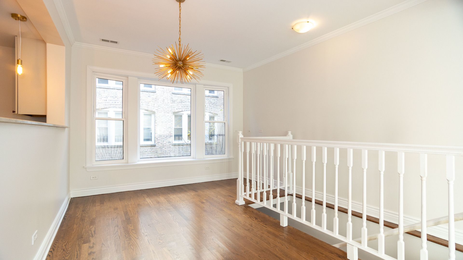 7029 N GREENVIEW Avenue Unit: 1S