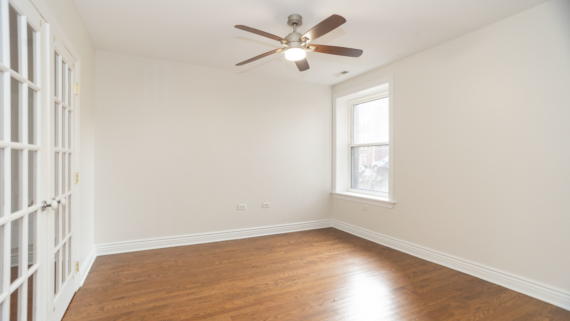 7029 N GREENVIEW Avenue Unit: 1S