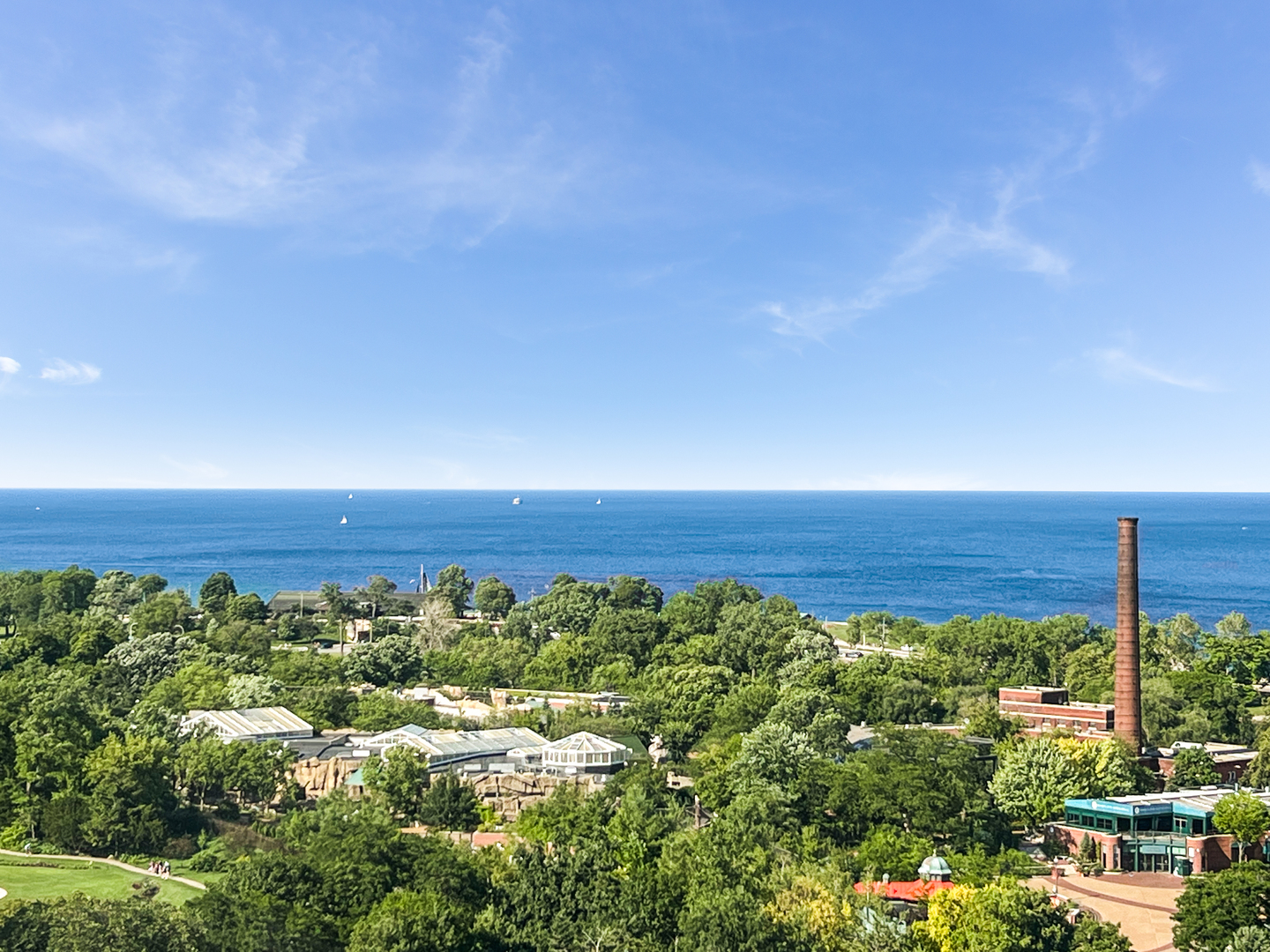 2000 N Lincoln Park West Unit: 1503