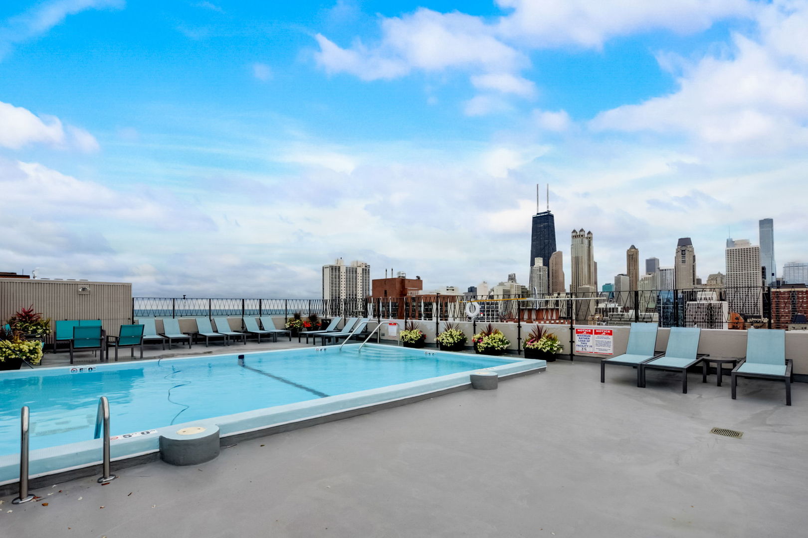 1415 N Dearborn Street Unit: 21B