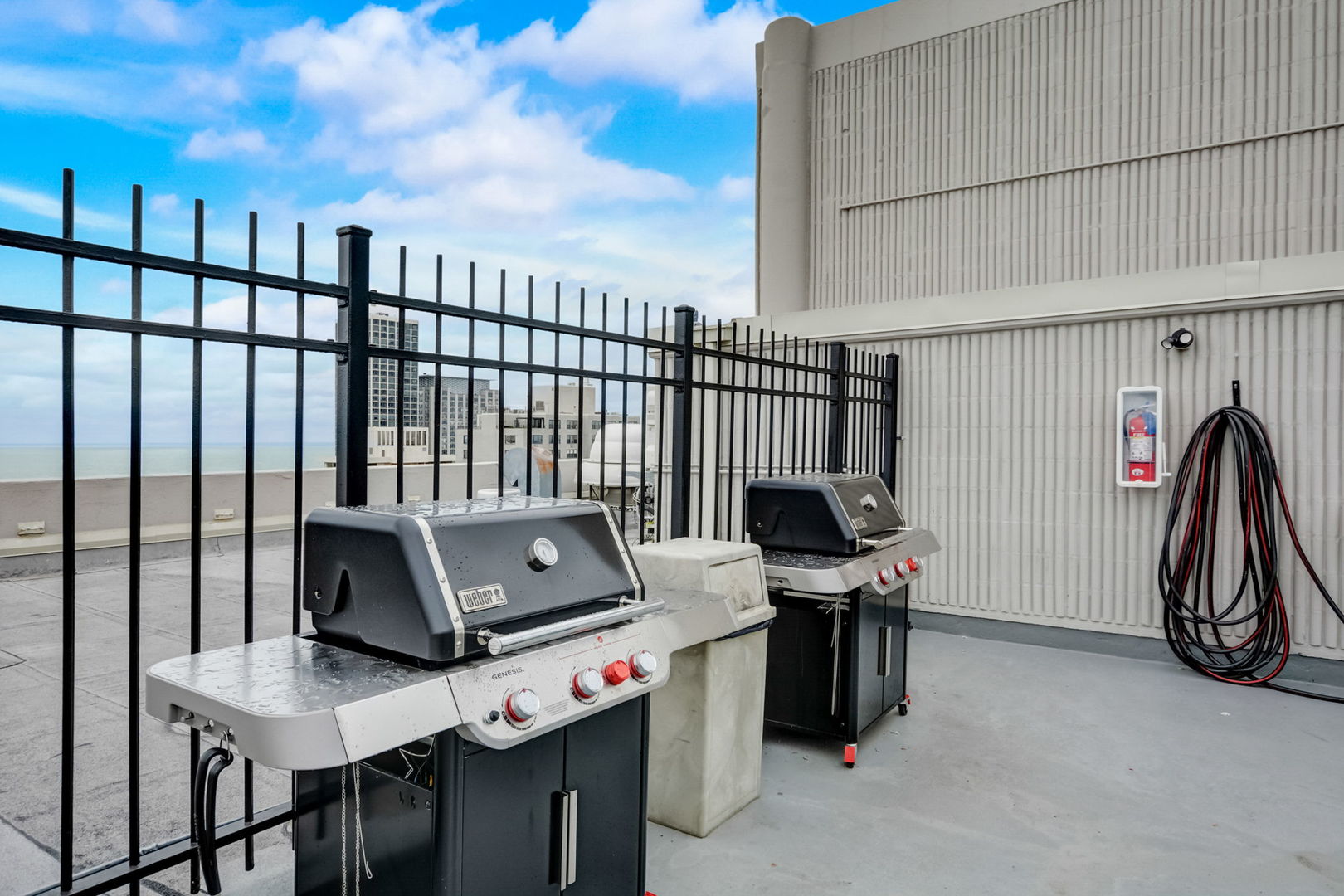 1415 N Dearborn Street Unit: 21B