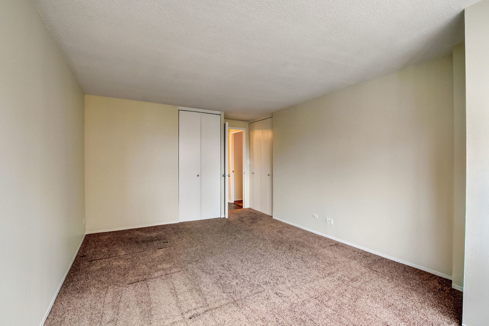 1415 N Dearborn Street Unit: 21B