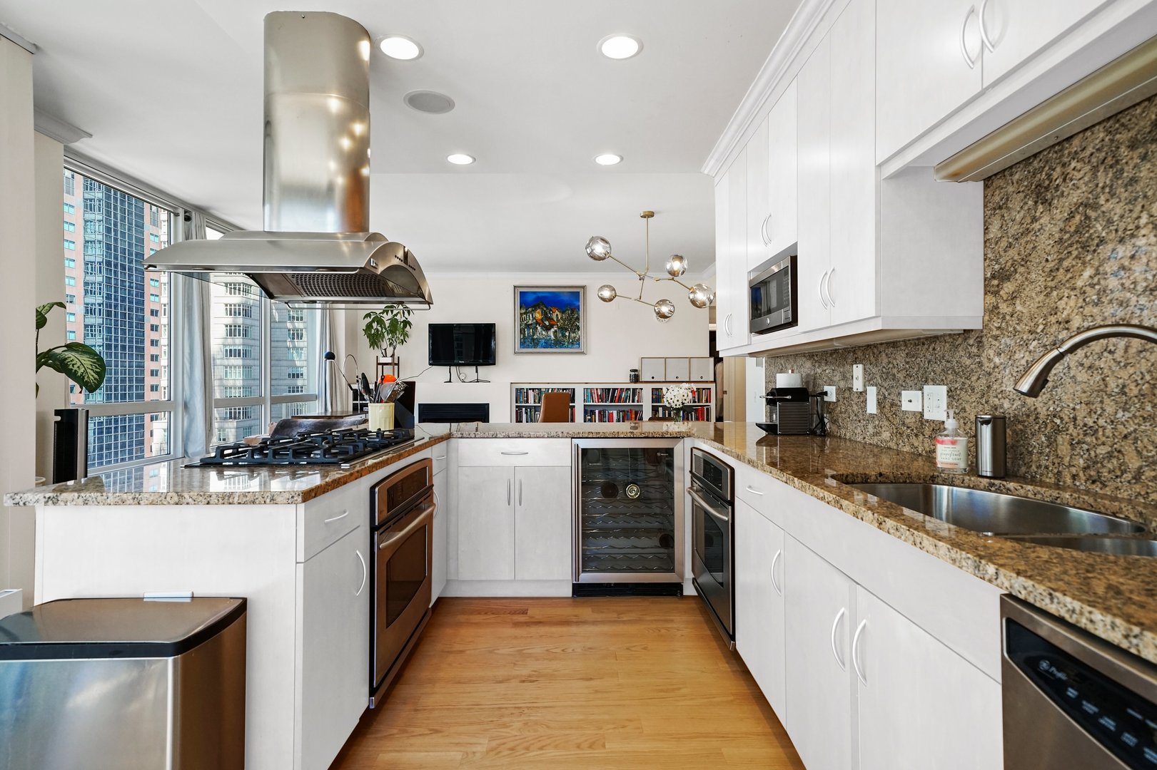 55 E Erie Street Unit: 1501