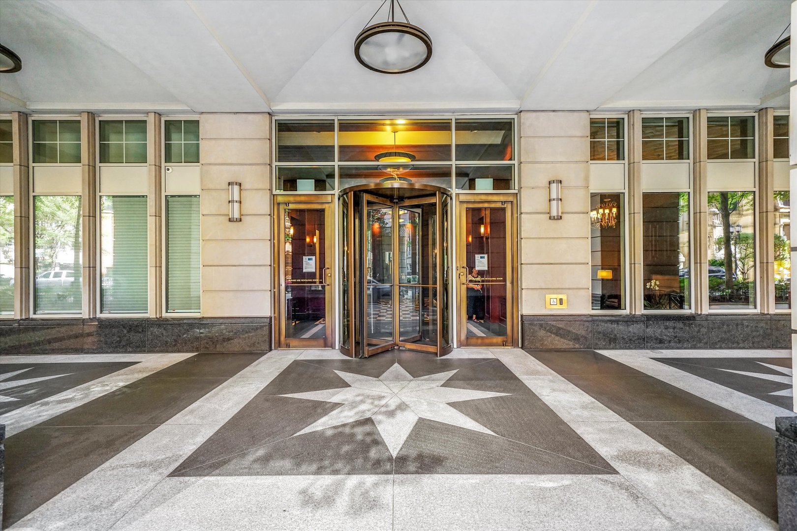 55 E Erie Street Unit: 1501