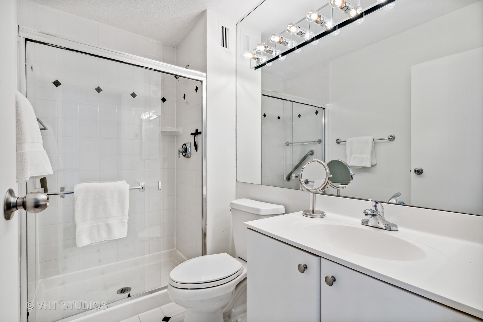 1313 N RITCHIE Court Unit: 1304