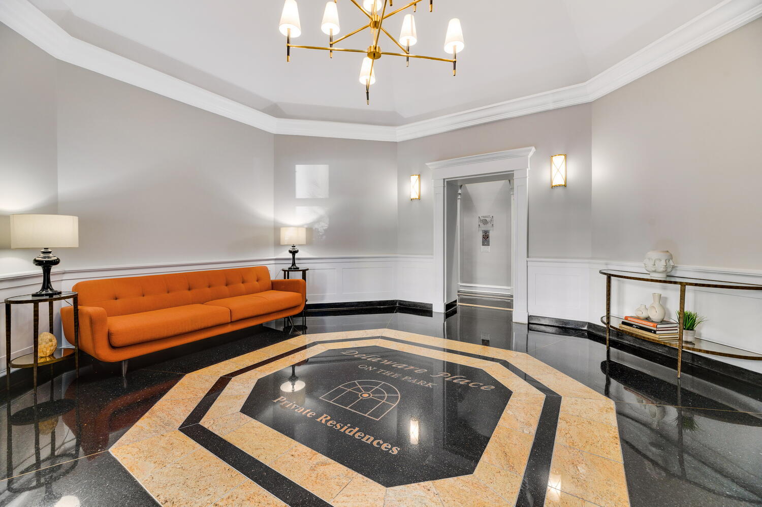 33 W DELAWARE Place Unit: 12K
