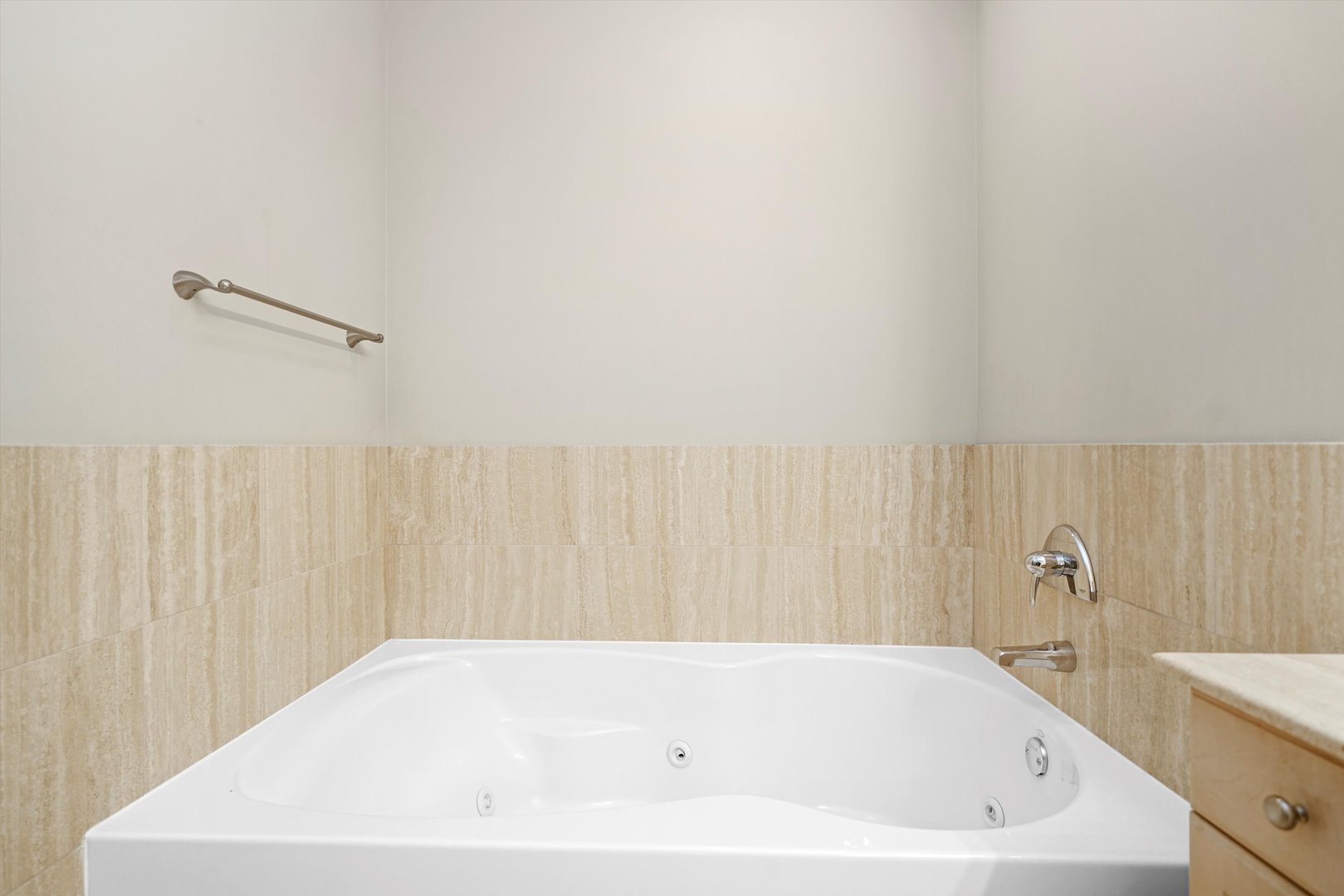 1335 S PRAIRIE Avenue Unit: 1201