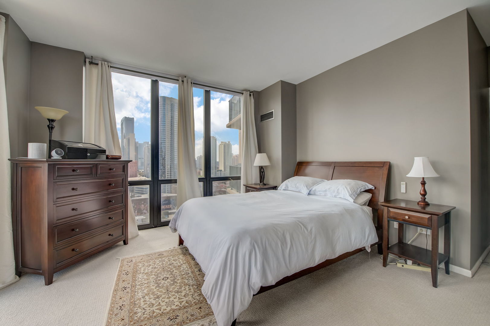 435 W Erie Street Unit: 1701