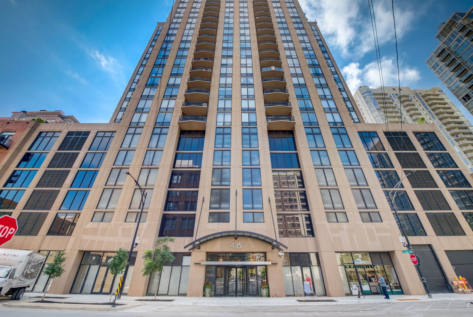 435 W Erie Street Unit: 1701